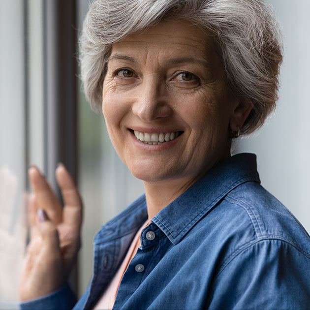 smile restoration with all-on-4 prothesis over implants in Miami