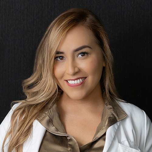 Dr. Gina Asturrizaga